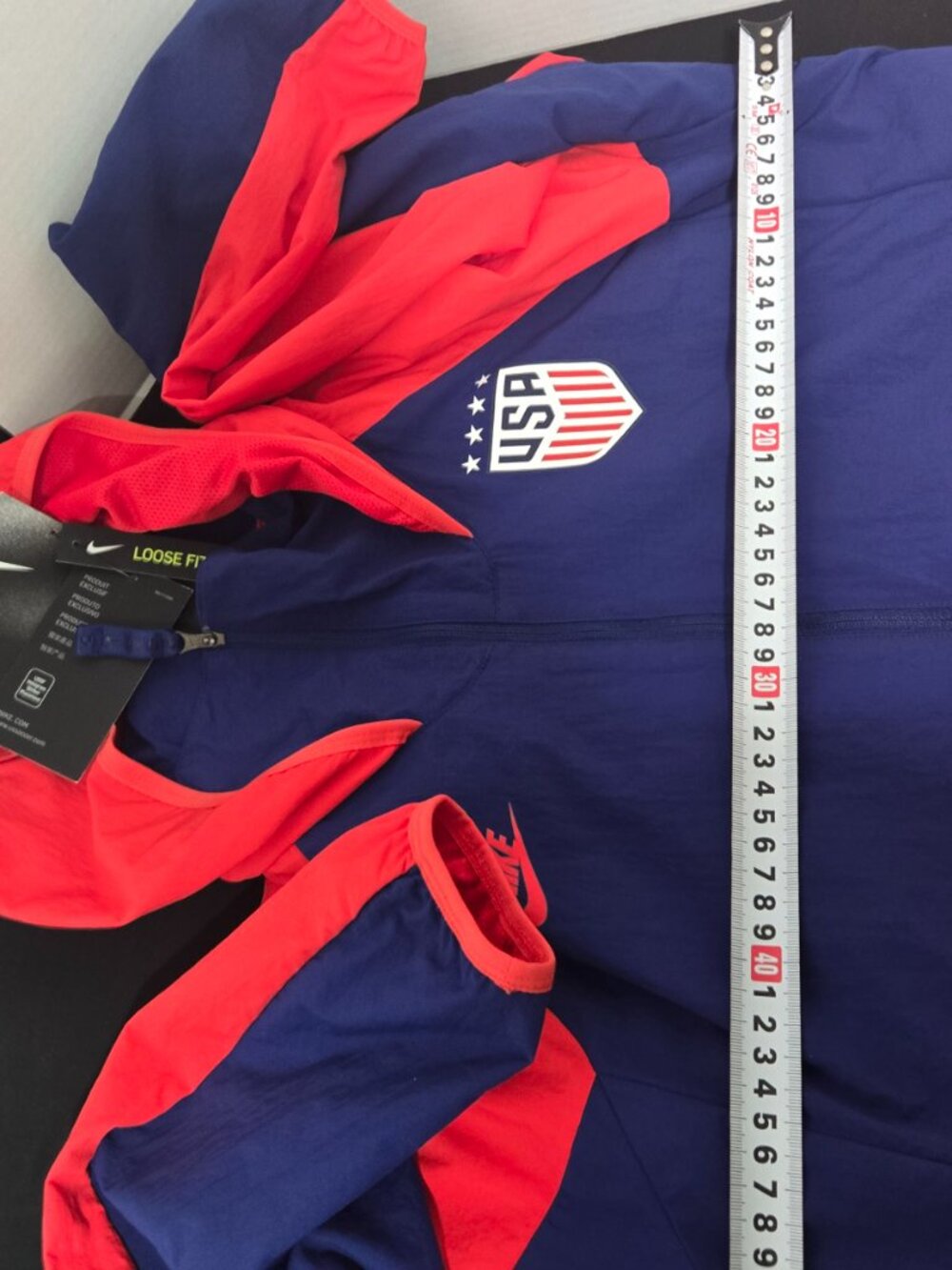 🏷️ Nike USA Soccer Windrunner Jacket Women's Medium NWT Full Zip Hooded Team US - Picture 9 of 10